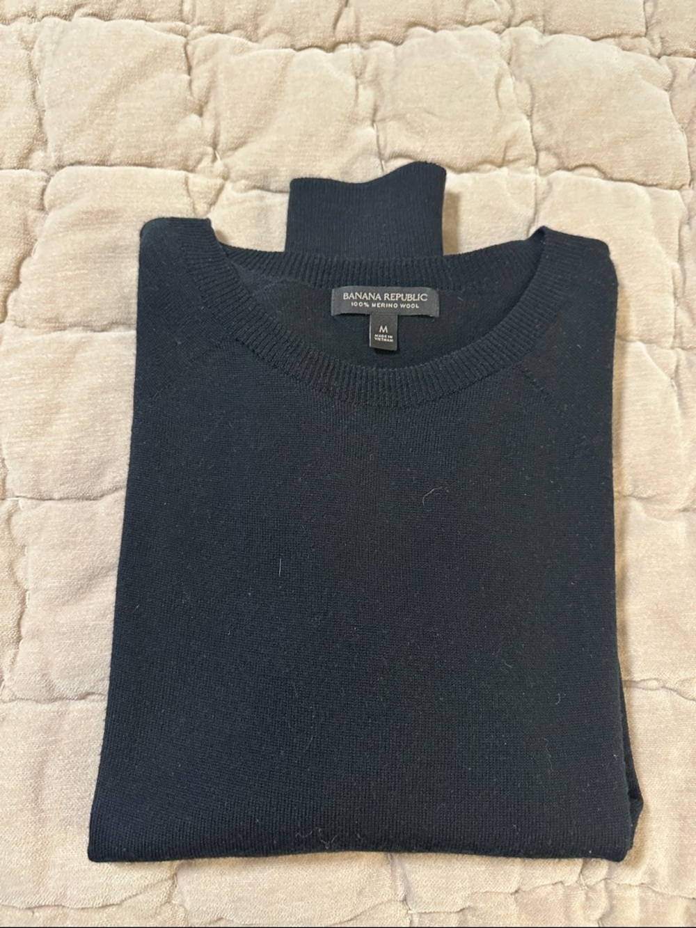Banana Republic Women’s Crewneck Merino Wool Sweater - Black